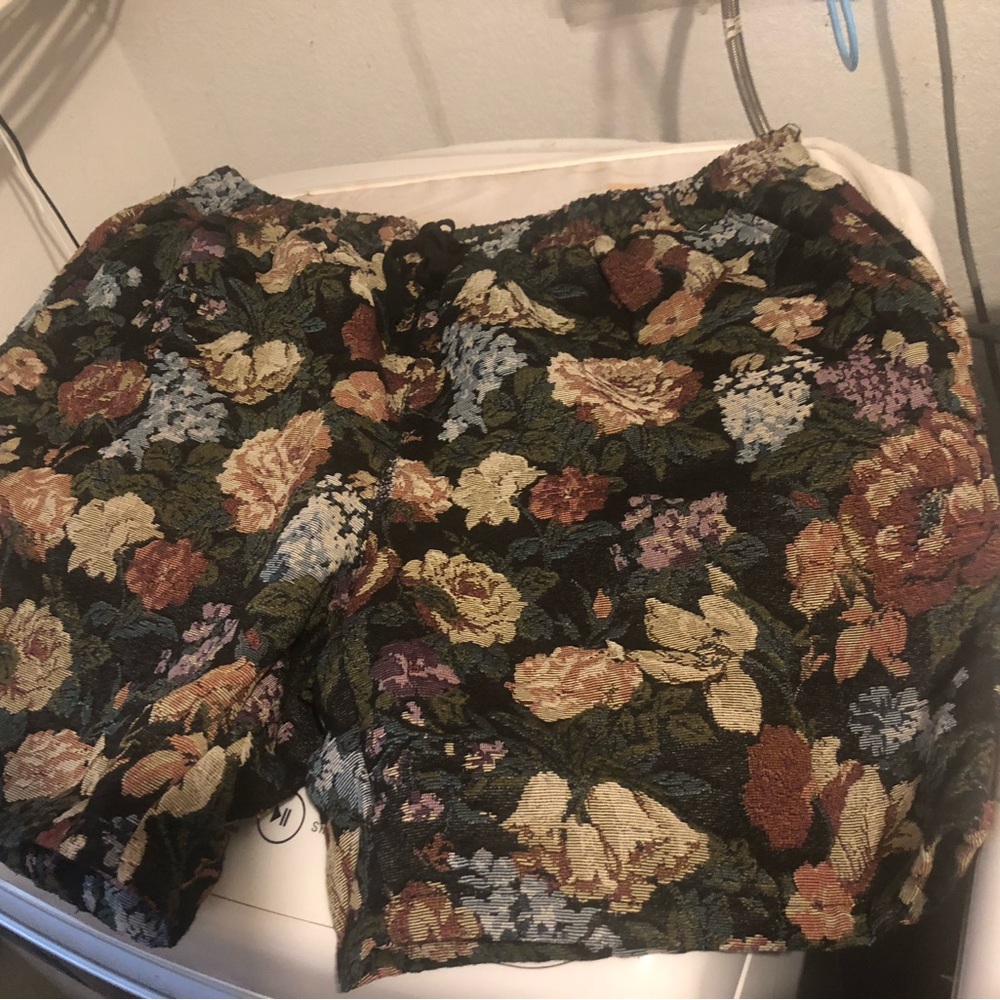 ❤️1990s Handmade Tapestry Shorts- $50 or $45 w/offer